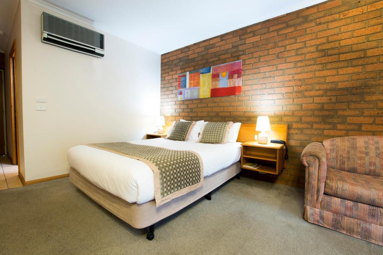 Sportslander Motor Inn โมอามา ภายนอก รูปภาพ